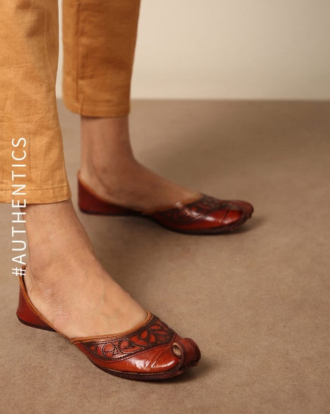 Leather clearance juttis online