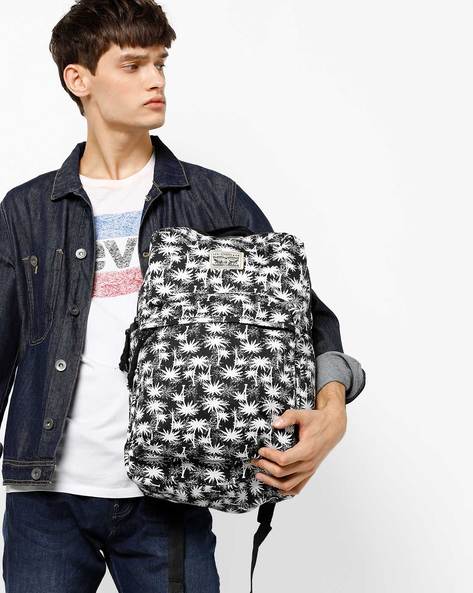 levi's multi pocket backpack