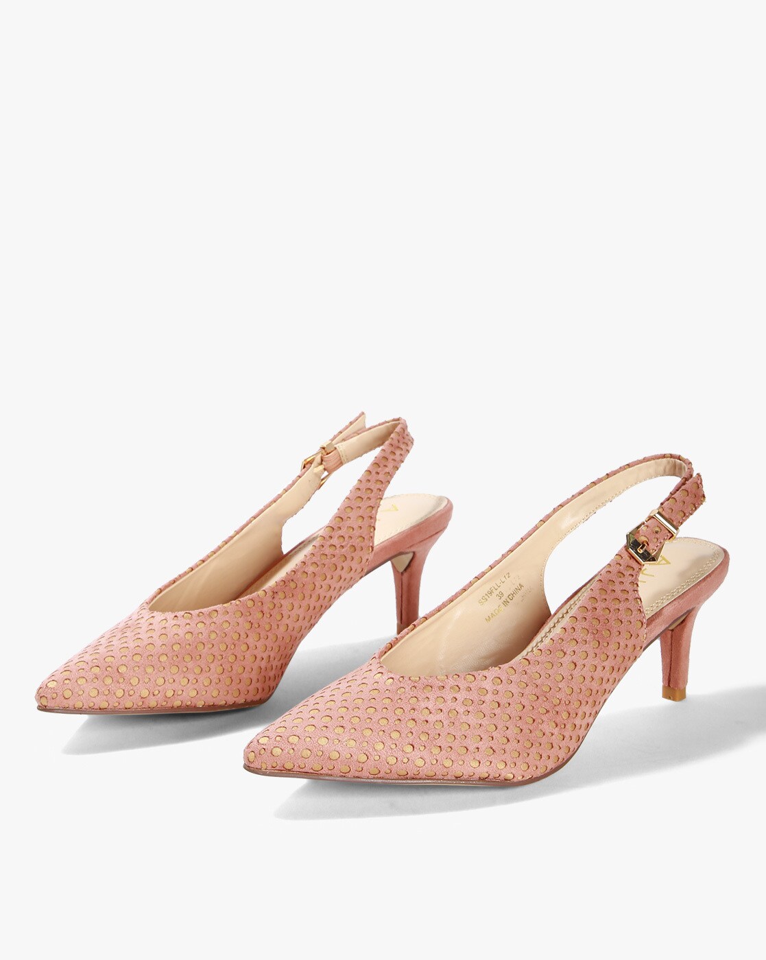 pink pointed pumps