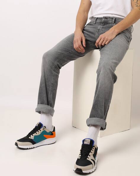 Mid-Rise Washed Slim Fit Jeans