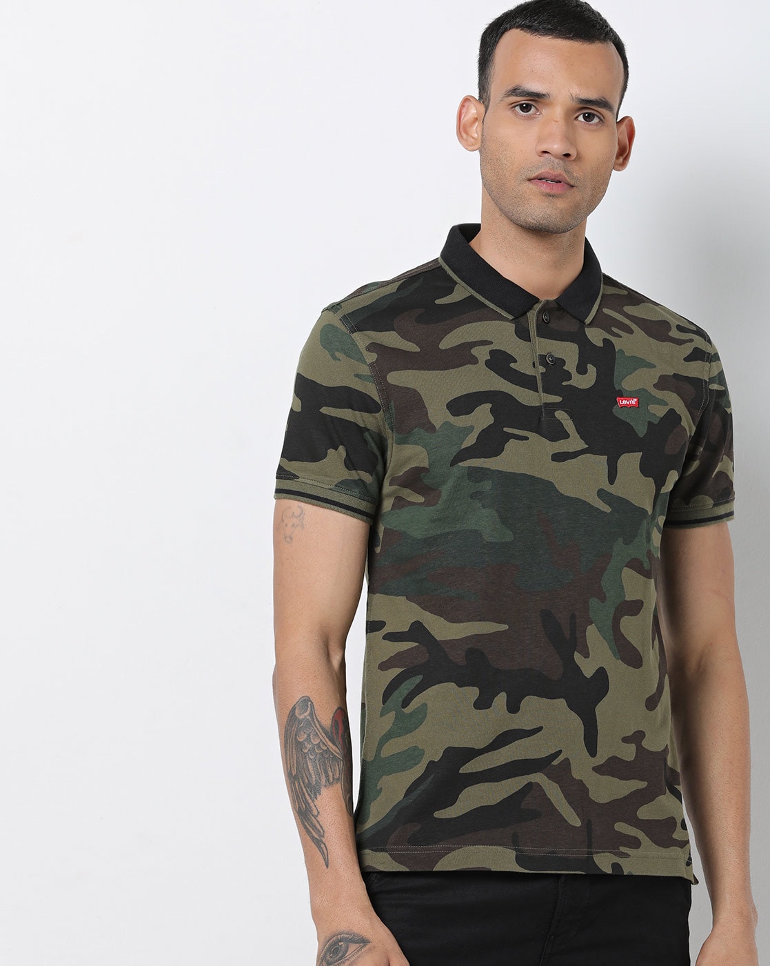 levis t shirt camo