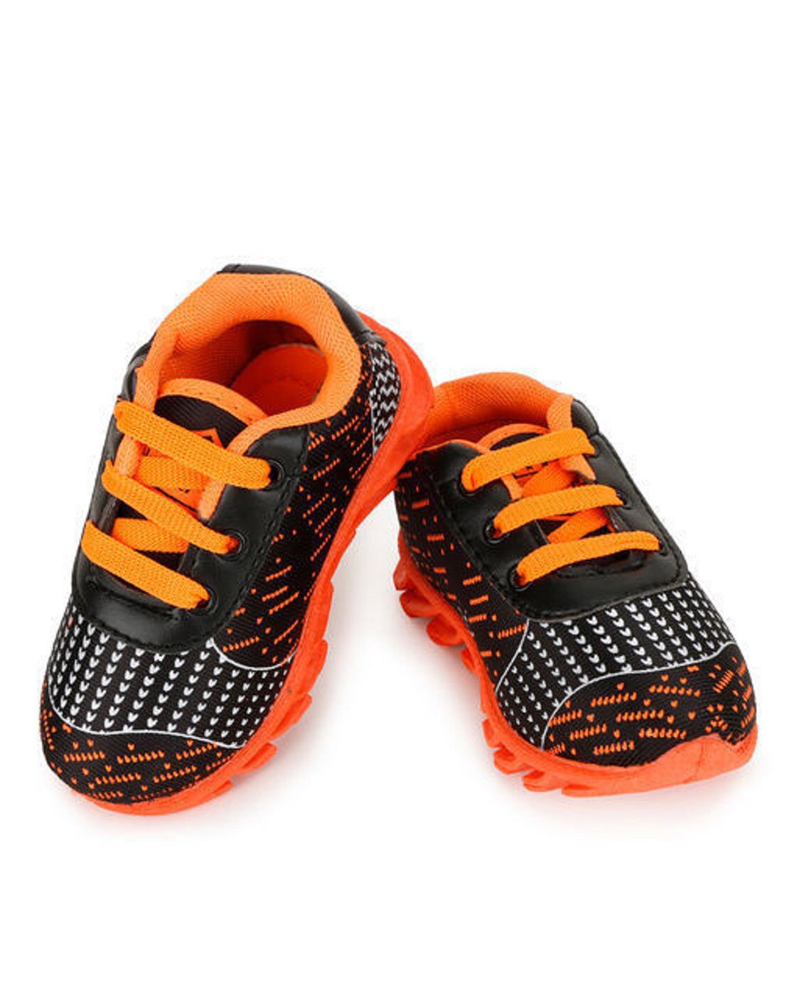 orange boys tennis shoes