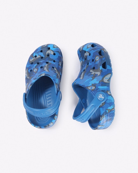 crocs blue camo