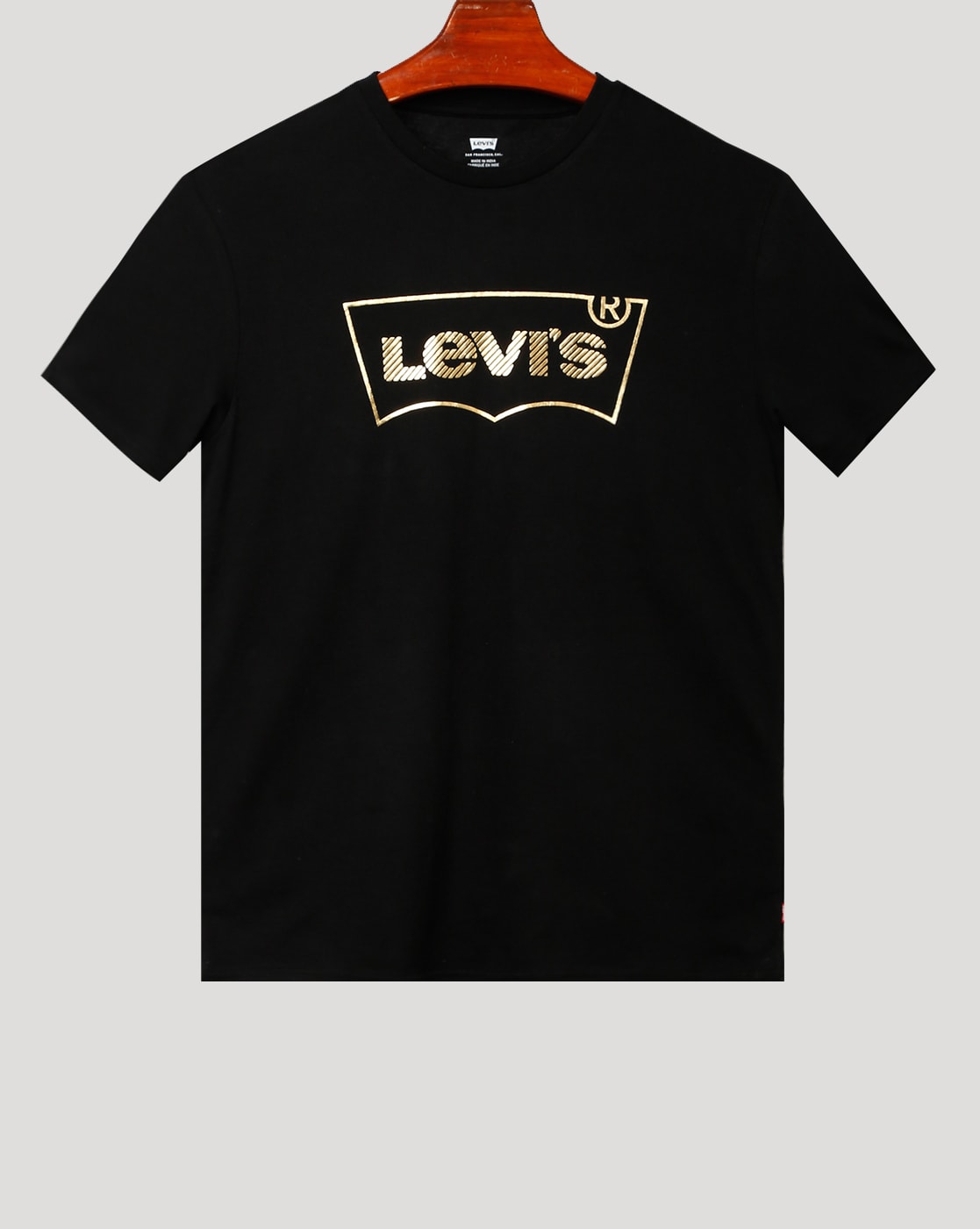 levis tshirt black