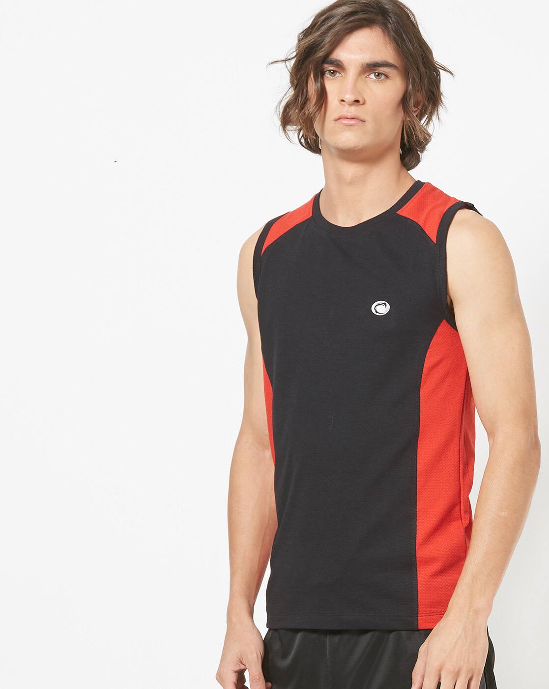 sleeveless t shirt