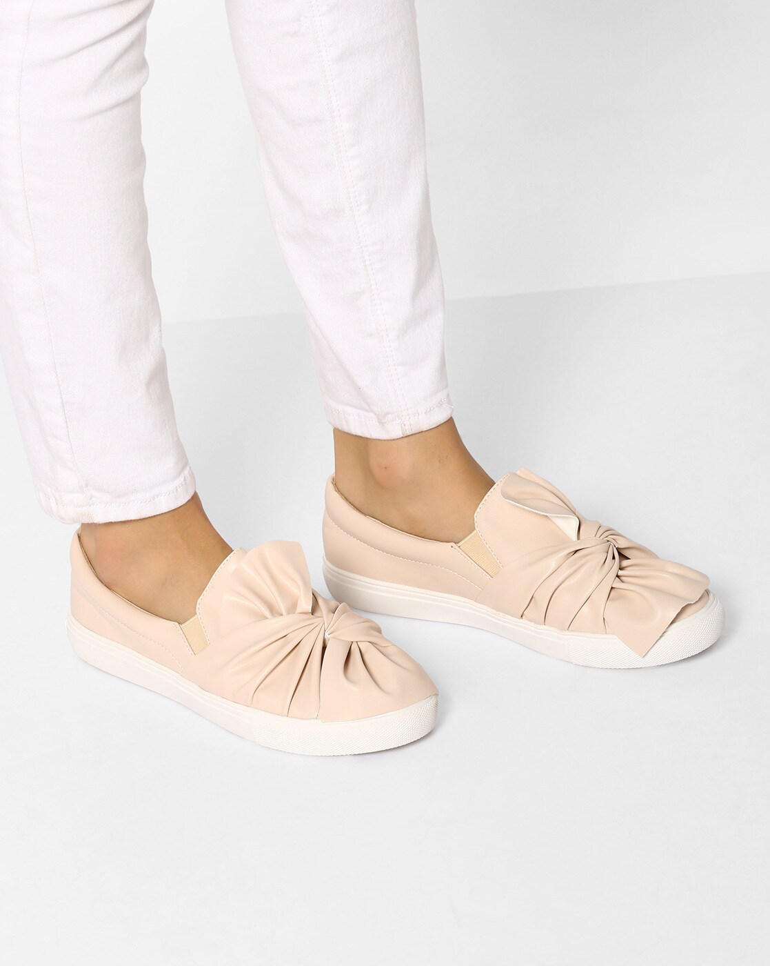 Mia on sale bow sneakers