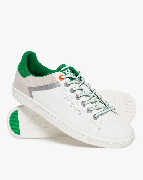 sleek tennis shoes