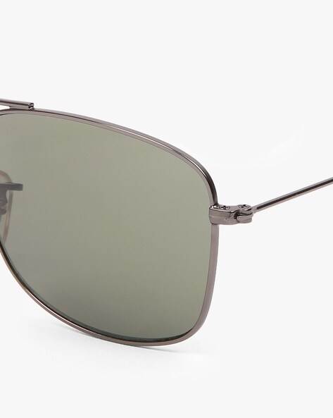 Ray-Ban Black Sunglasses worn by Joe (Zoe Saldana) as seen in Special Ops:  Lioness TV series (Season 1 Episode 1) | Spotern