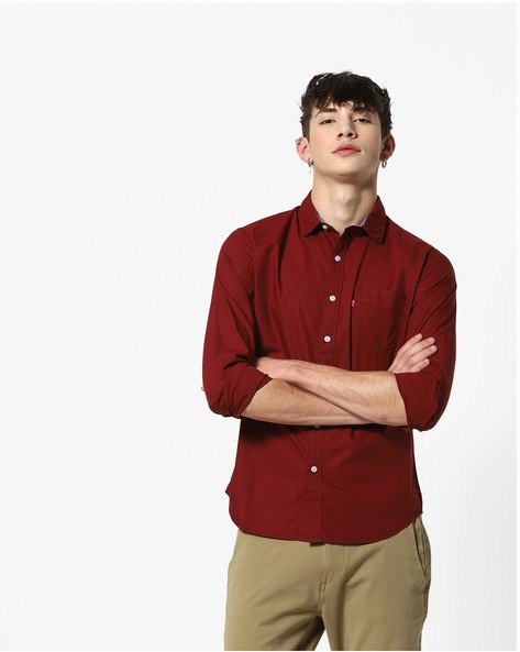 red levis shirt
