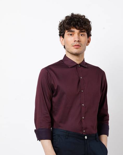 levis maroon shirt