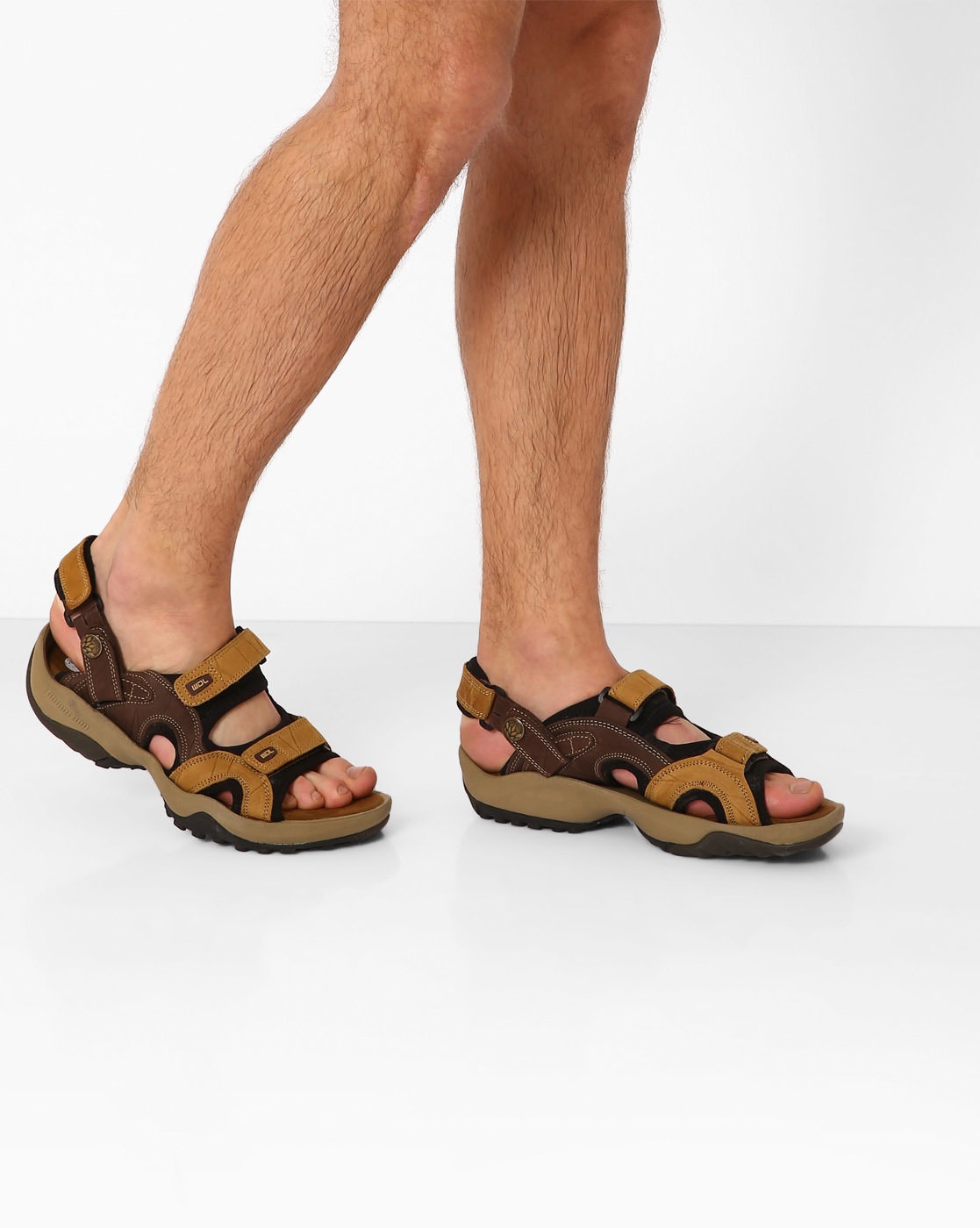 Buy Woodland Men Olive Green Leather Comfort Sandals - Sandals for Men  9723881 | Myntra