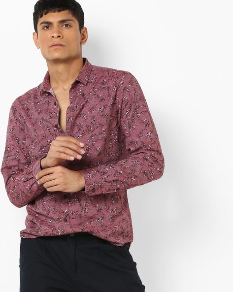 printed pink shirt