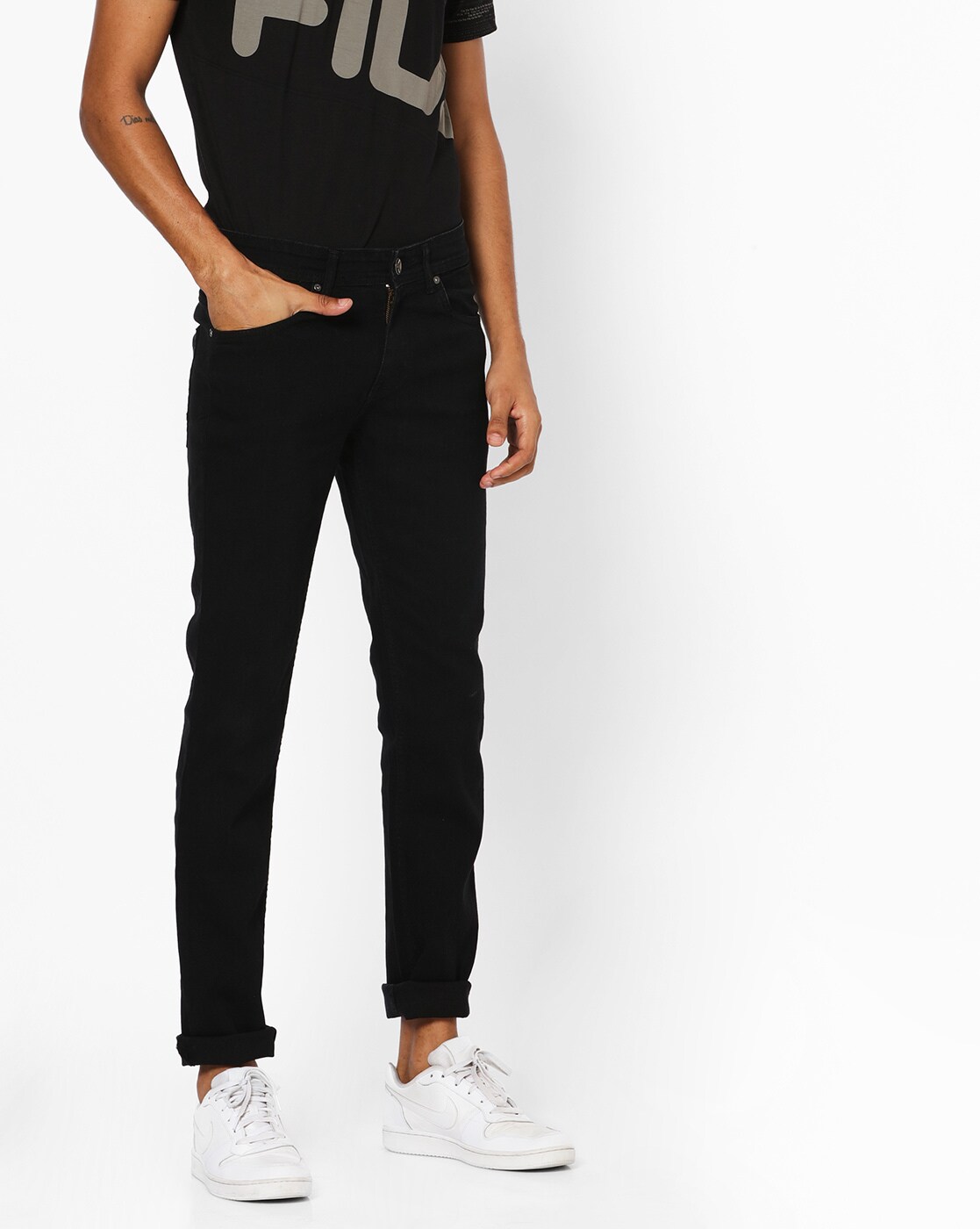black stretchable jeans