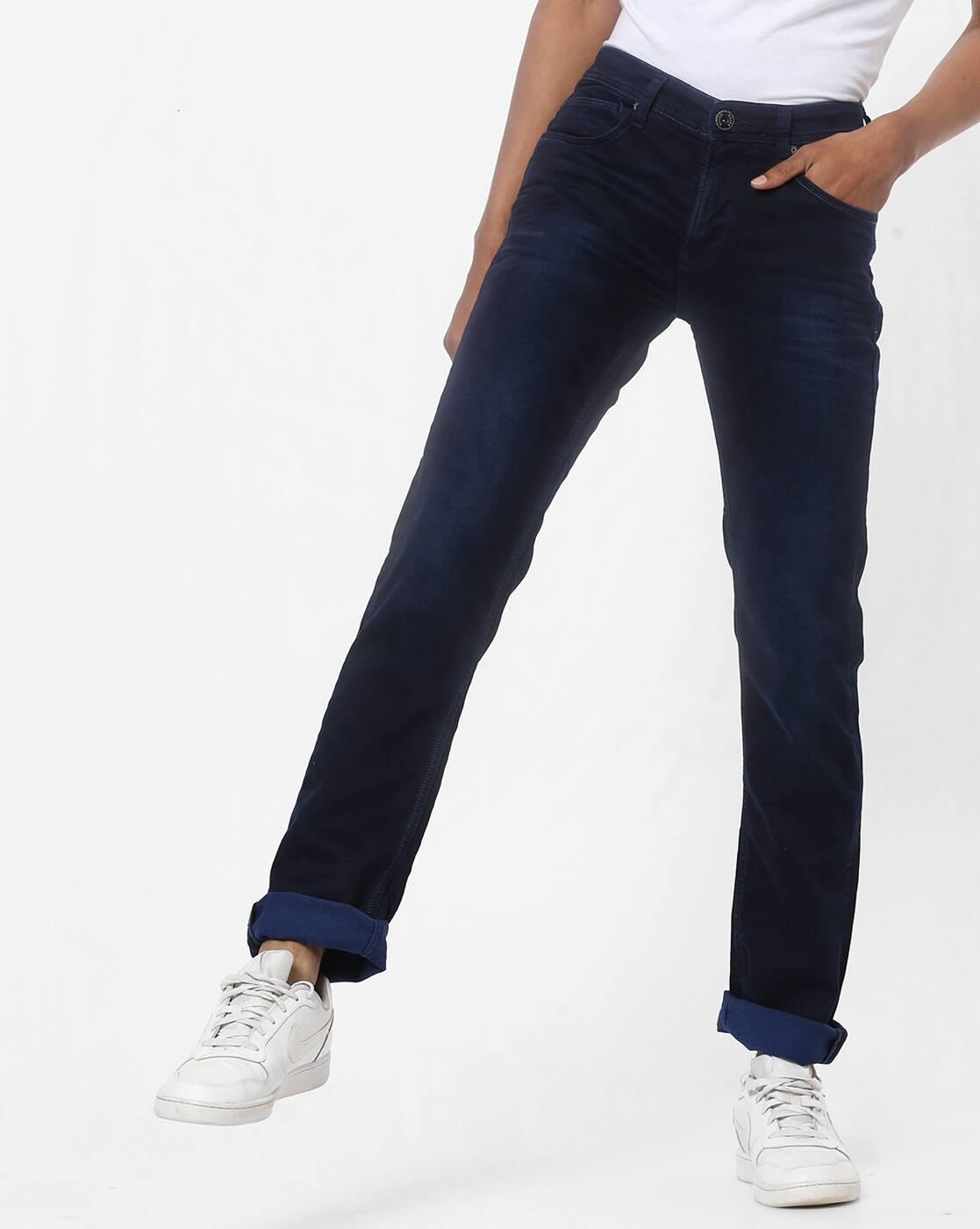 Men Lightly-Washed Slim Fit Jeans with Whiskers