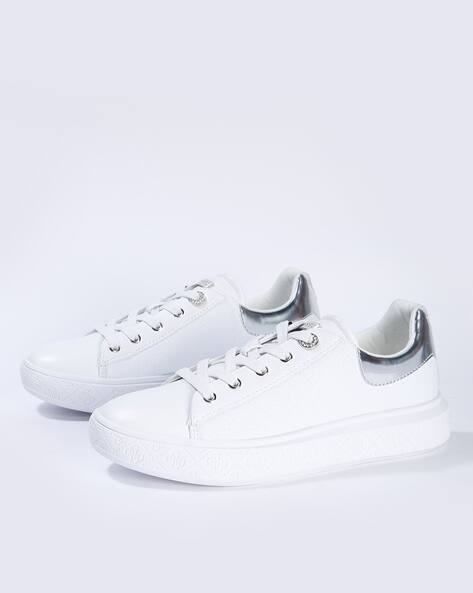 guess bucky logo print sneaker