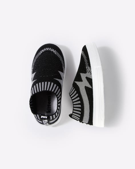Buy Black Grey Sports&Outdoor Shoes for Boys by kittens Online