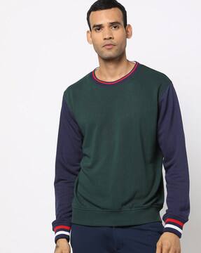 thin crew neck sweatshirt