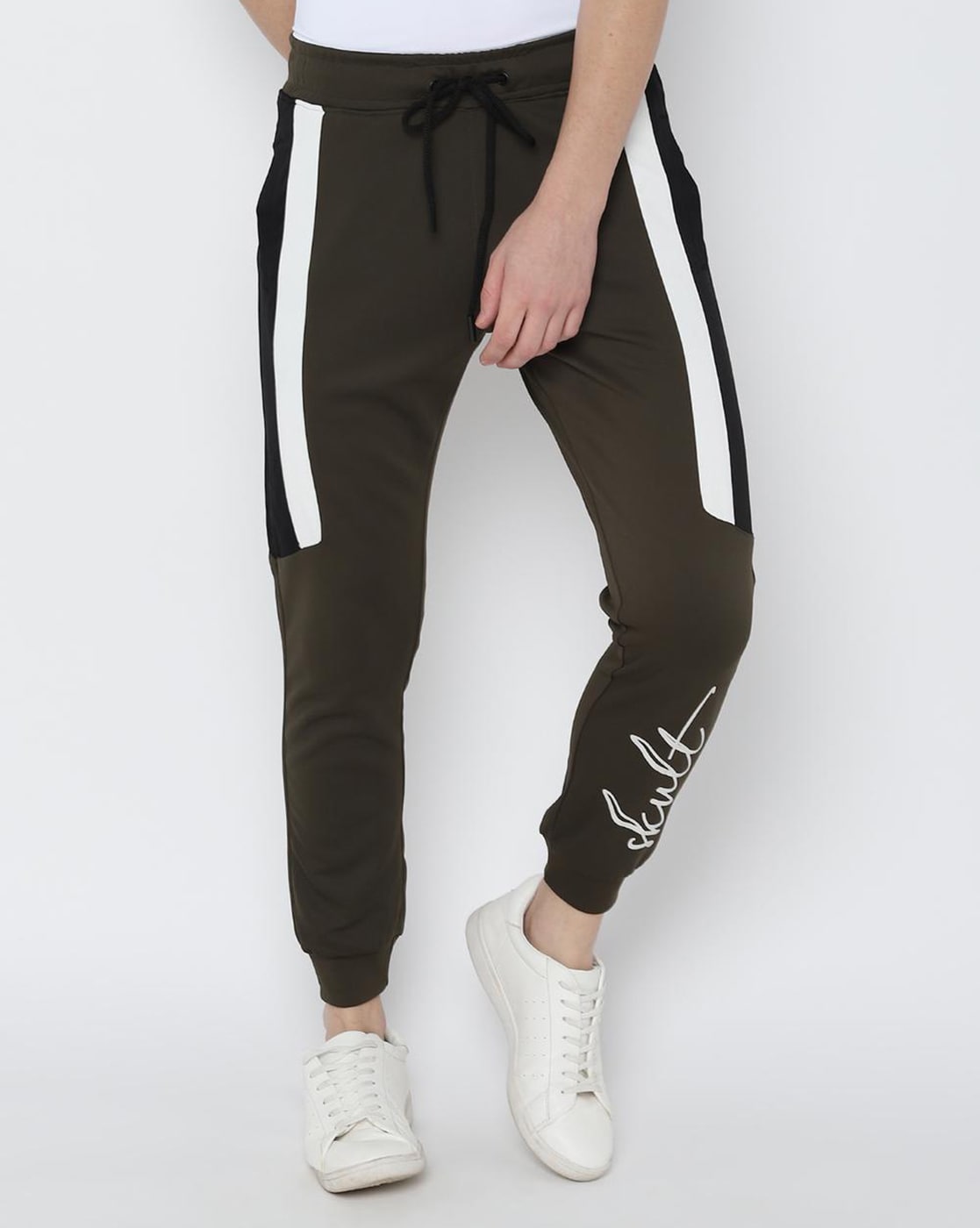 Buy SKULT By Shahid Kapoor Men Olive Green Solid 3/4th Joggers - Track Pants  for Men 6794862 | Myntra