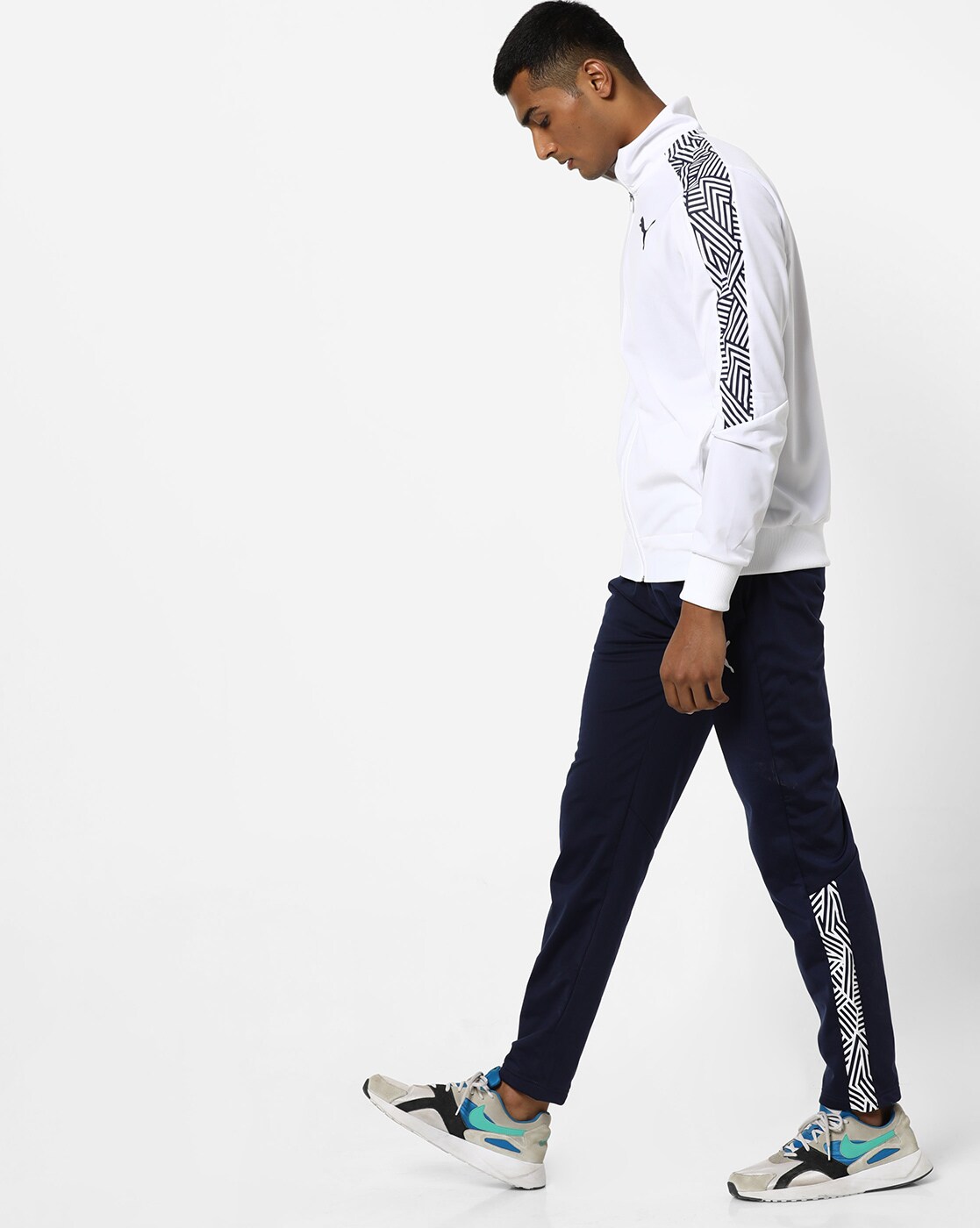 Puma tracksuit hot sale white stripe