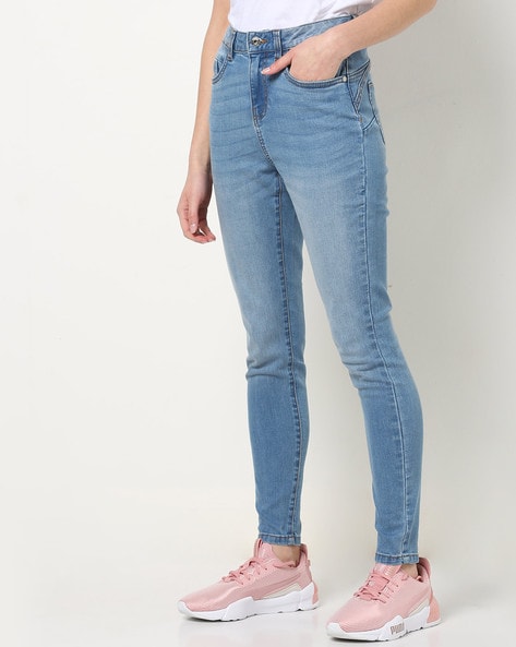 High-Rise Washed Push-Up Jeans