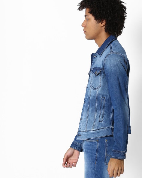 AJIOlife - “Denim jackets are my favourite layering option,” says Sagar  Jethva. This AJIO denim jacket can certainly help you create a myriad of  looks. Shop the season's best at 40-80% off