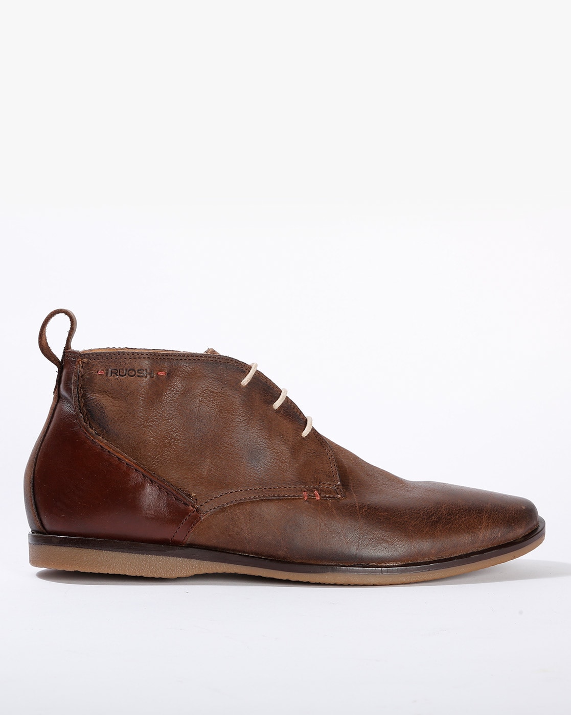 casual chukka shoes