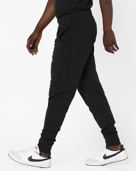 Jordan Essentials Men's Woven Trousers. Nike IN