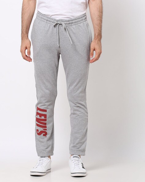 levis track pant