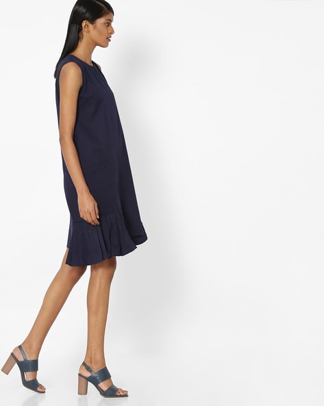 navy blue sleeveless shift dress