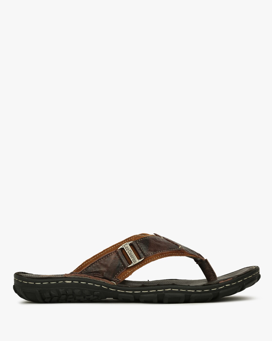 lee cooper chappals online