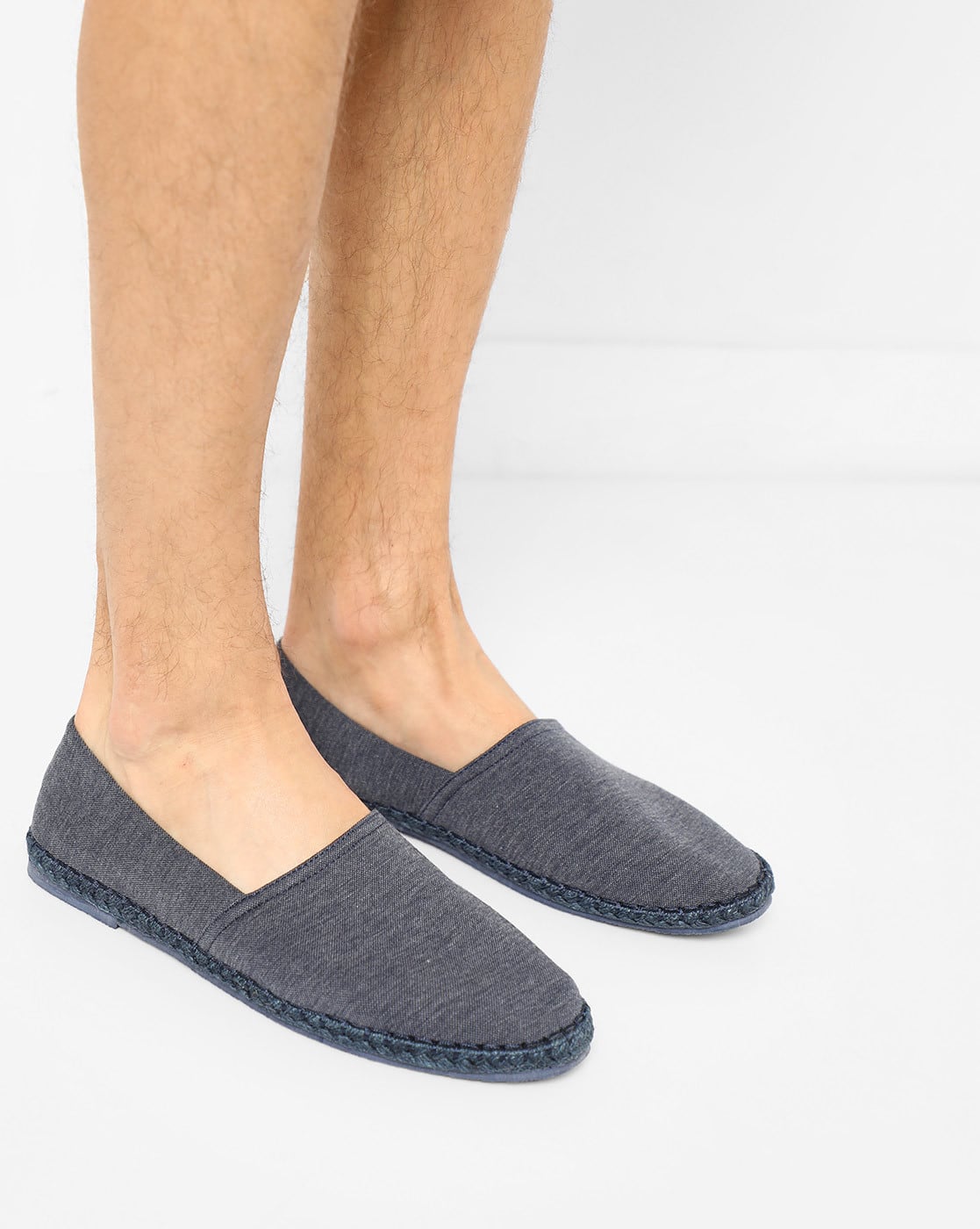 ajio slip on