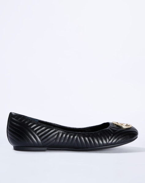 Guess black clearance flats