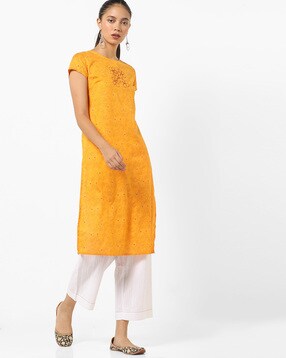 Floral Print Straight Kurta with Embroidery