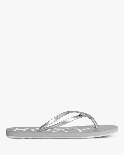 grey roxy flip flops