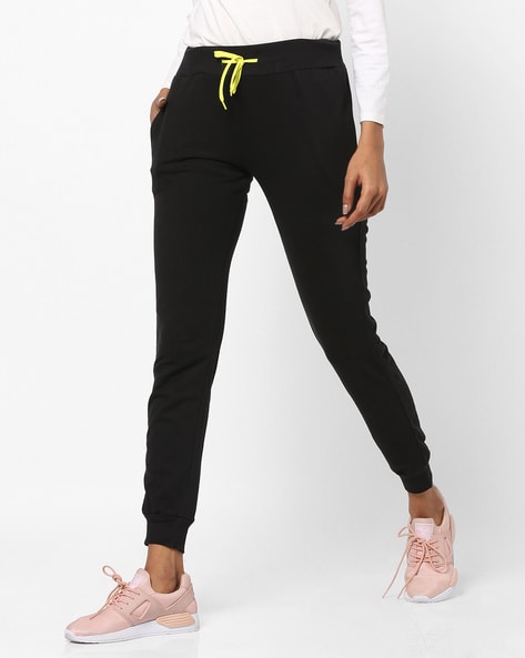 women's black cropped joggers