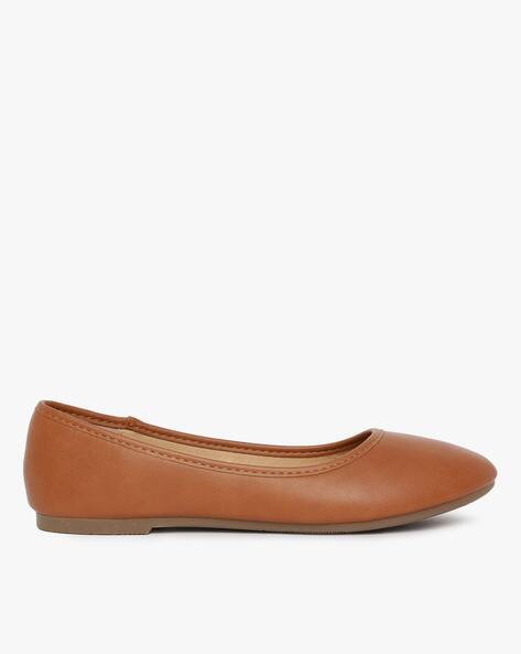 tan ballerina flats