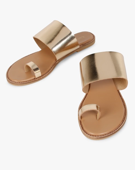 ring sandals
