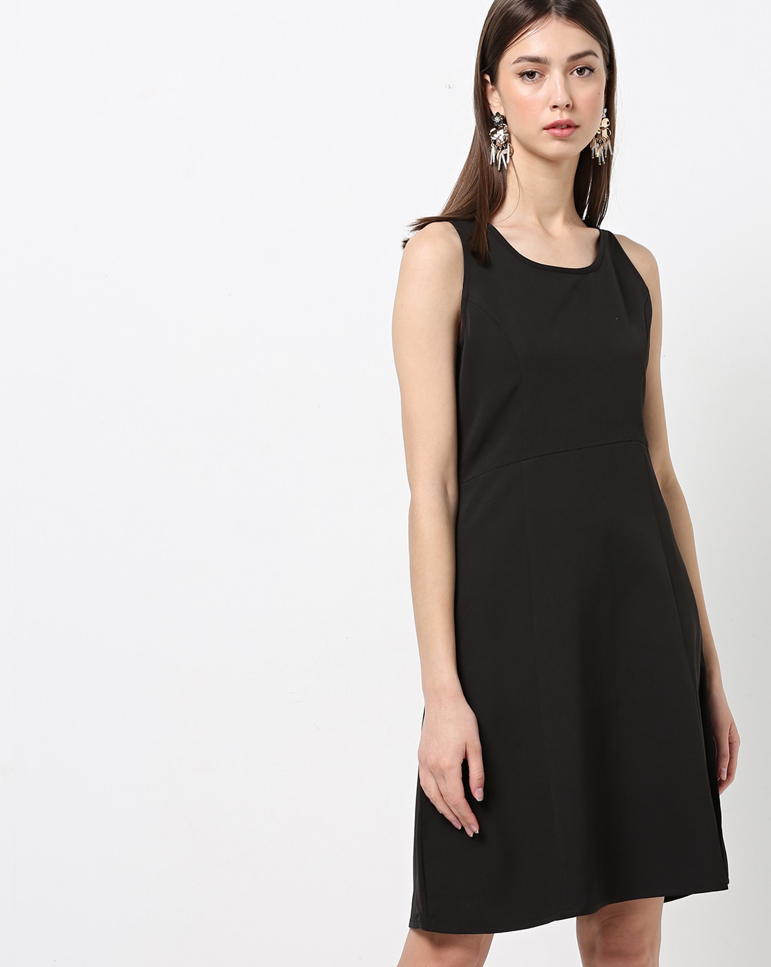 Ethnic Gowns | Black Sleeveless Gown | Freeup