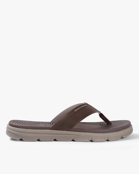 skechers chappals online