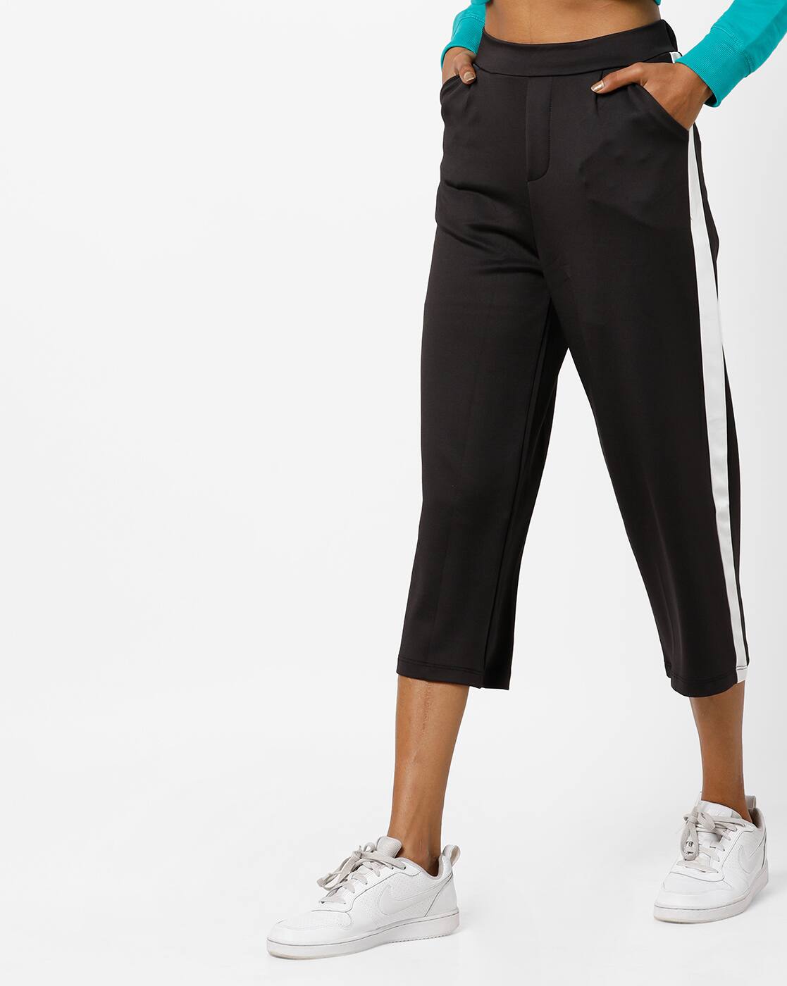 teamspirit track pants with side stripes