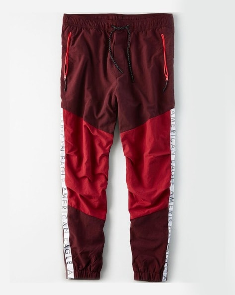 American eagle sales red joggers