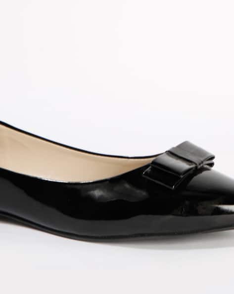 Pointed-Toe Flat Shoes (Image - 3)