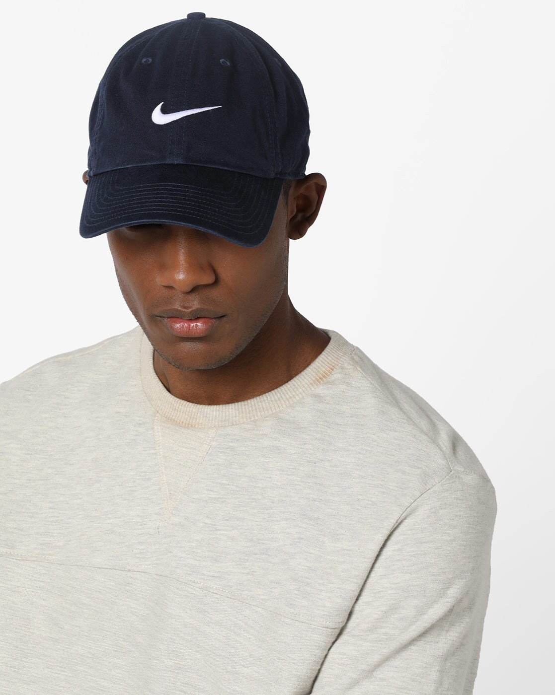 Nike essential store swoosh cap