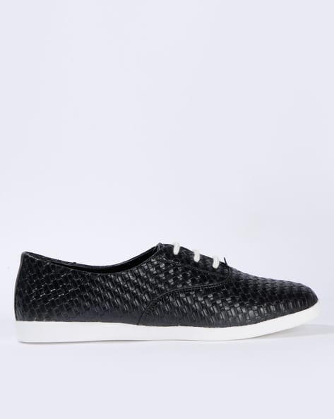 Basket-Weave Lace-Up Casual Shoes (Image - 3)