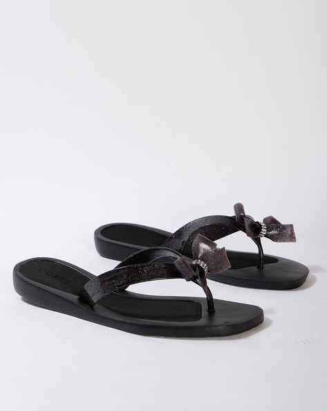 Guess black flip flops with outlet bow