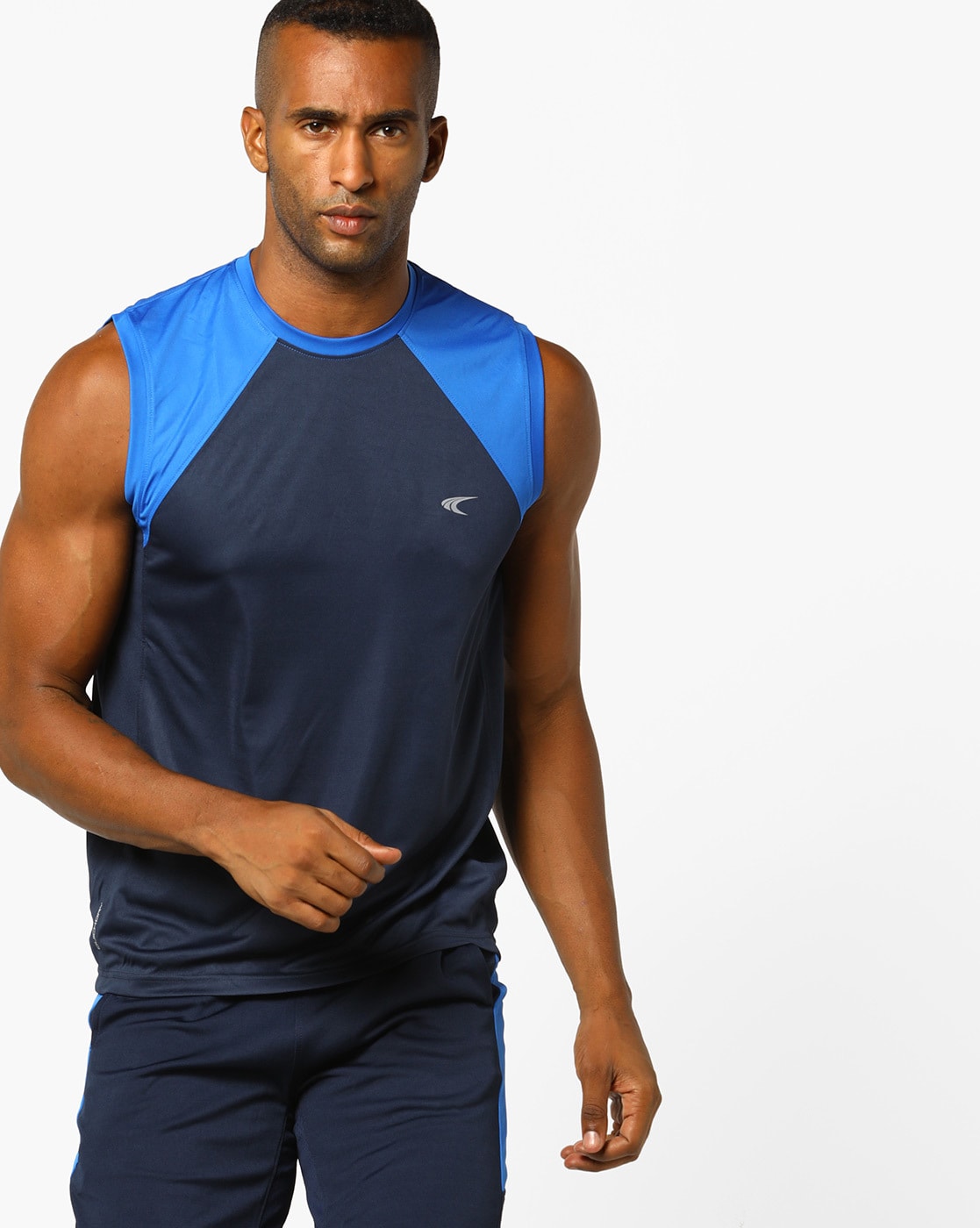 Sleeveless Training T-shirt with Contrast Panel