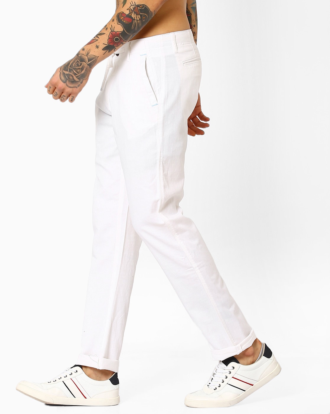 Buy The Roadster Lifestyle Co Men White Slim Tapered Fit Solid Chinos -  Trousers for Men 10467786 | Myntra