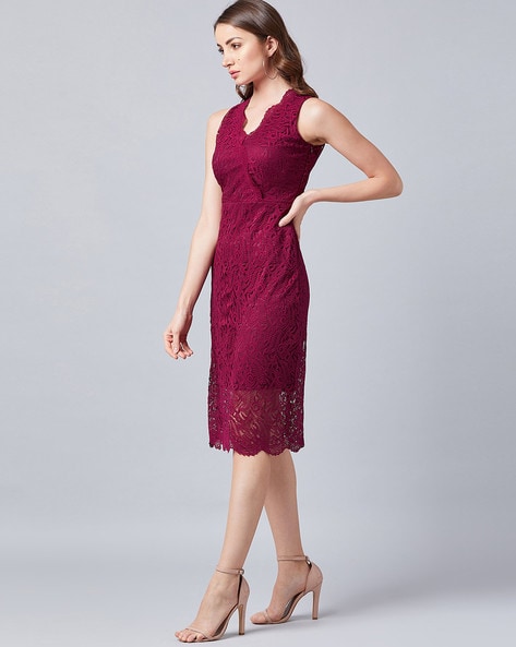 Burgundy lace hotsell sheath dress