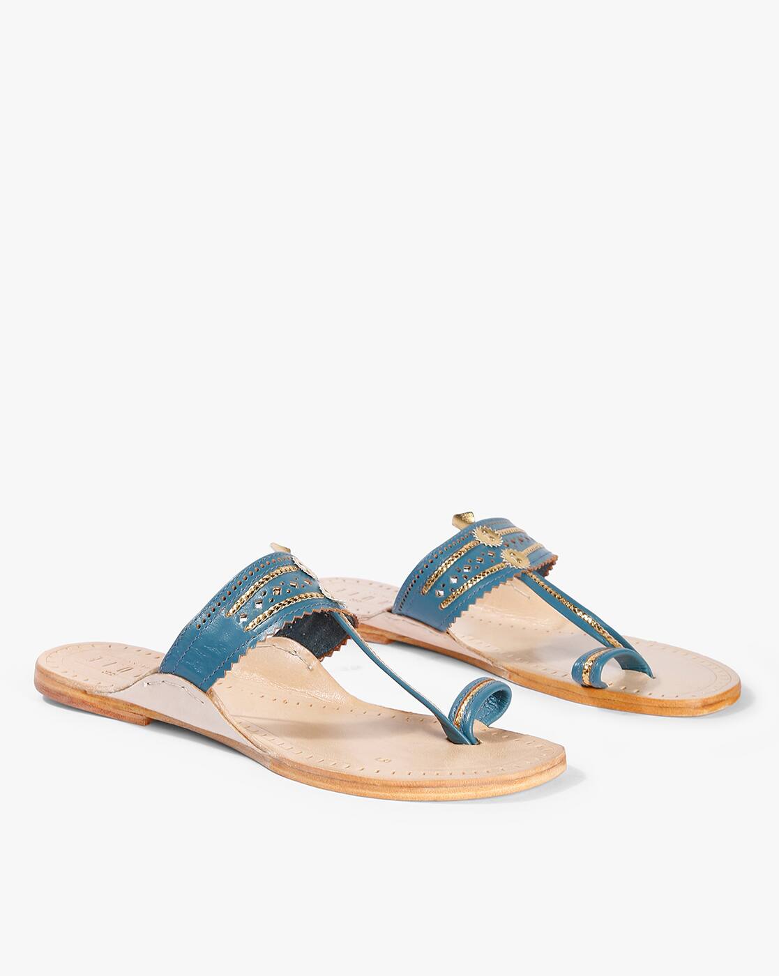 blue kolhapuri chappal
