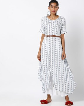 a line dress with belt